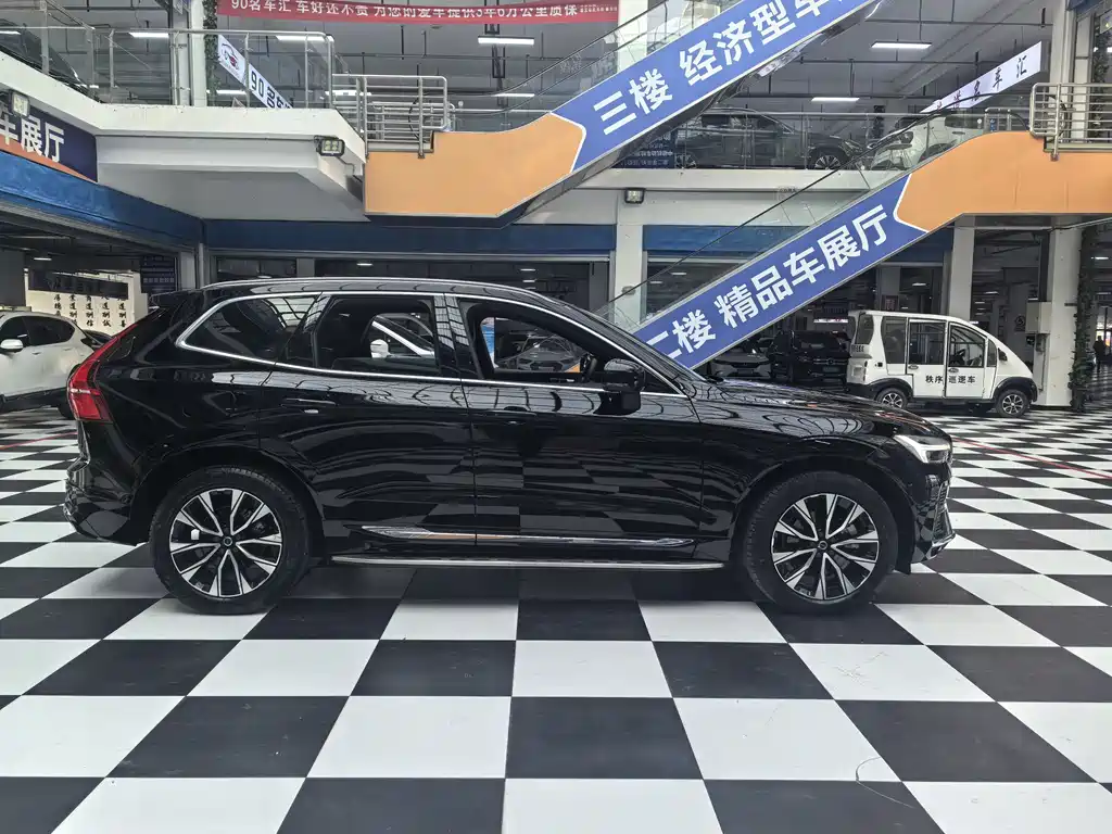 Volvo XC60 B5 4 WD Smart Vision Luxury