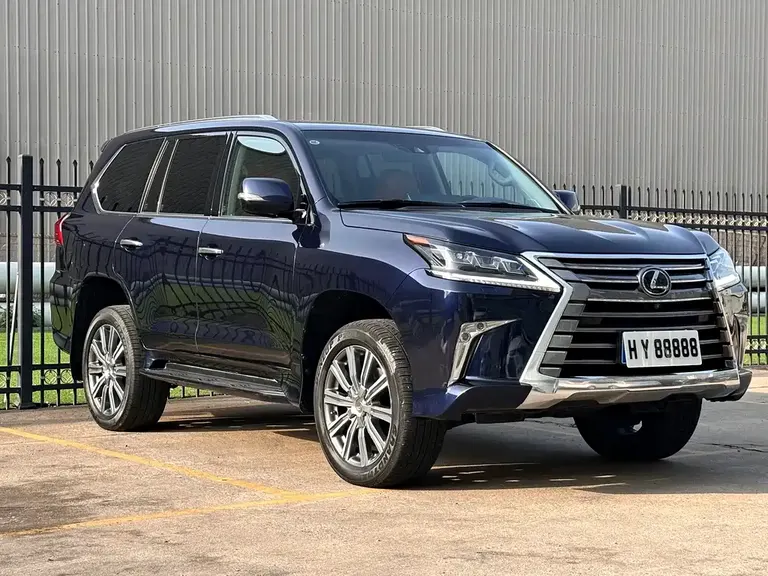 Lexus LX 570 Distinguished Luxury