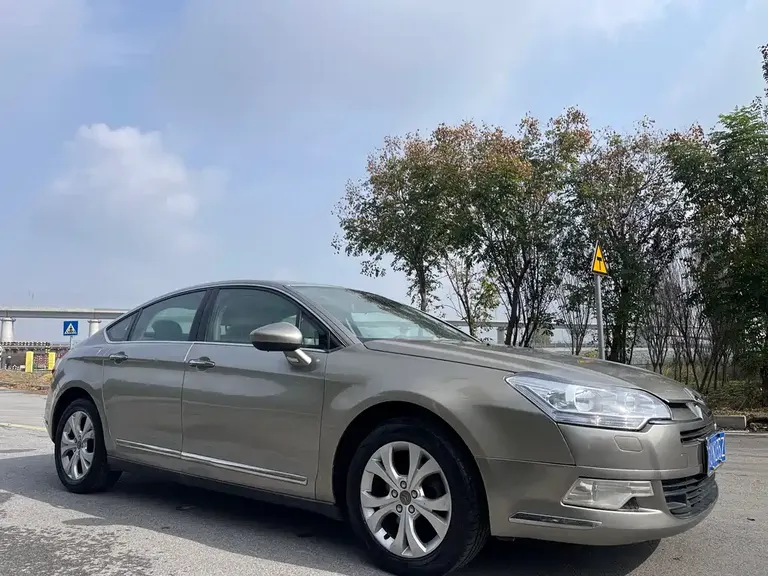 Citroën Citroen C5 2.3 L Auto Graceful