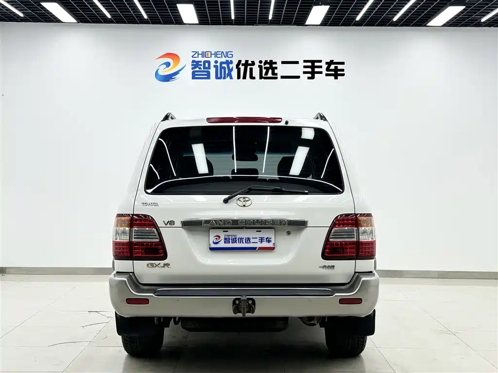 Land Cruiser 4.7 L Auto GX-R Luxury DVD