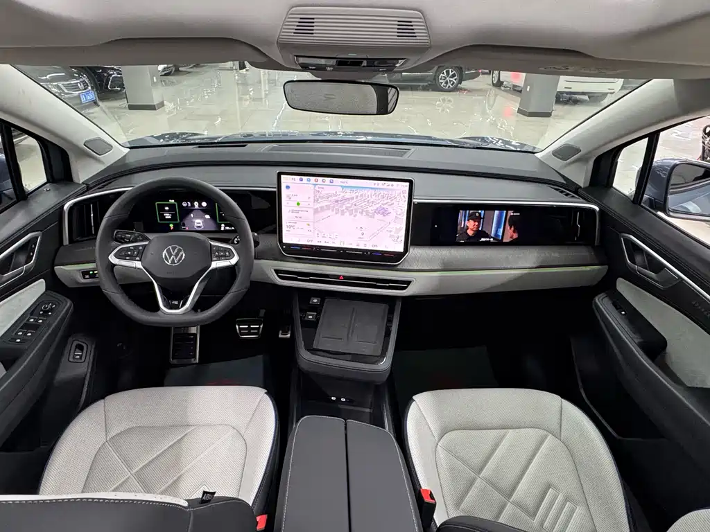 Talagon 450 TSI 4 WD Flagship 6-seat