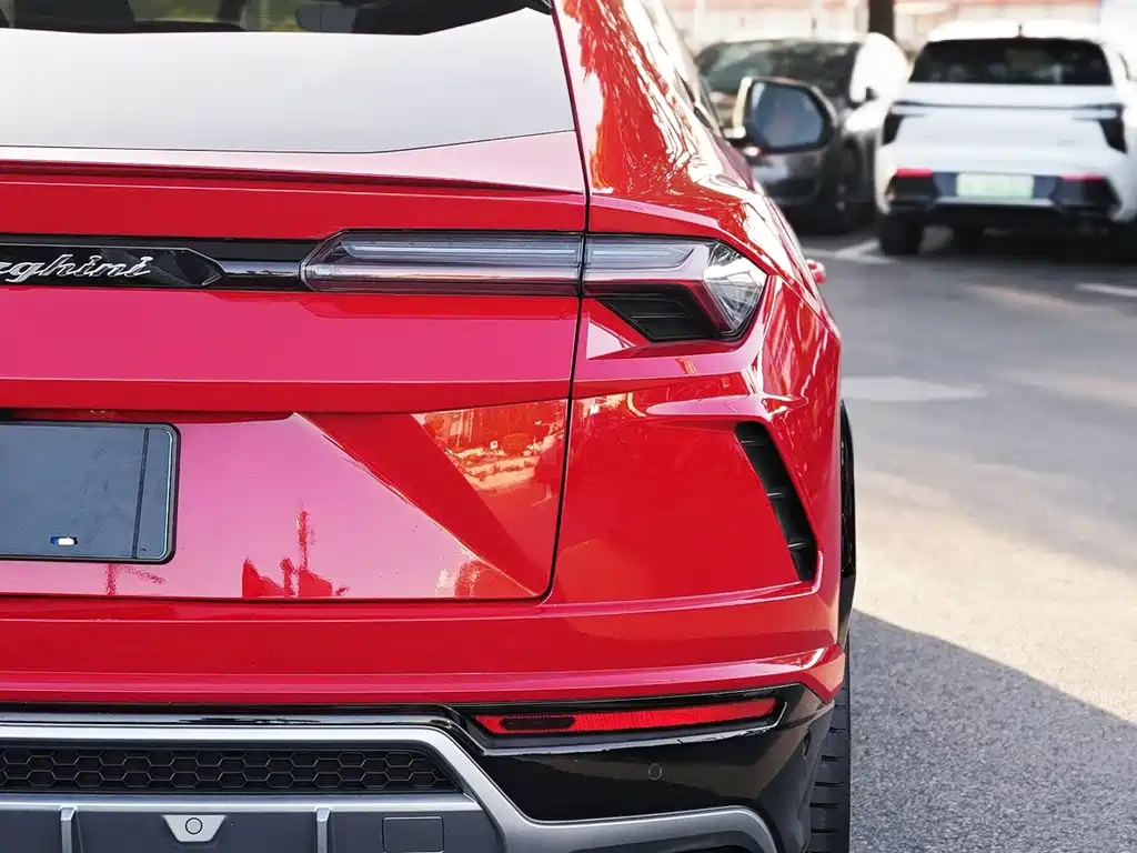 Urus 4.0 T V8