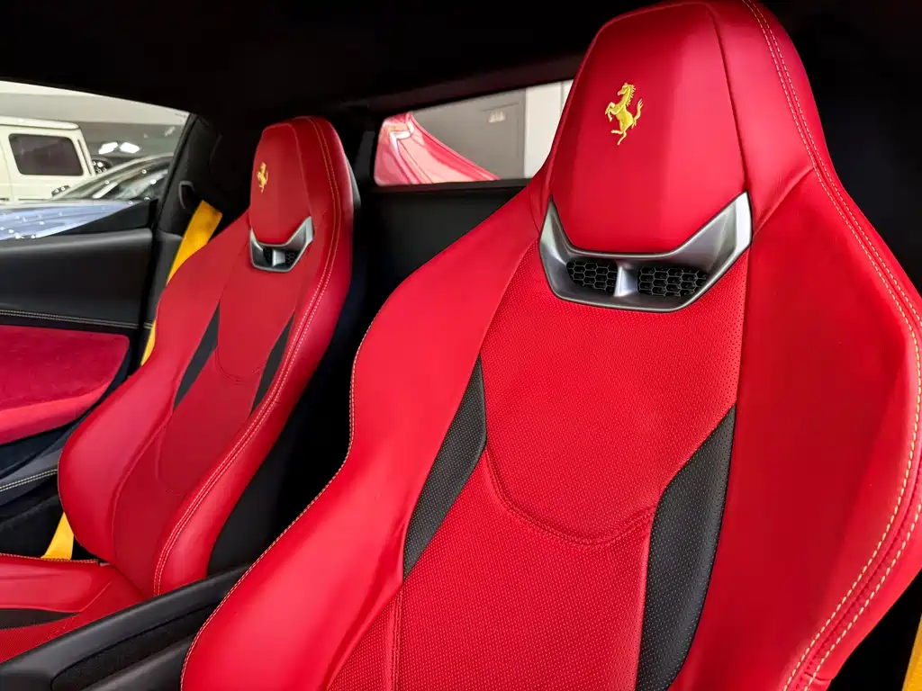 Ferrari 296 3.0 T V6 GTB