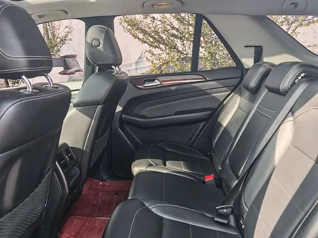 Mercedes-Benz M-Class ML 400 4 MATIC Dynamic