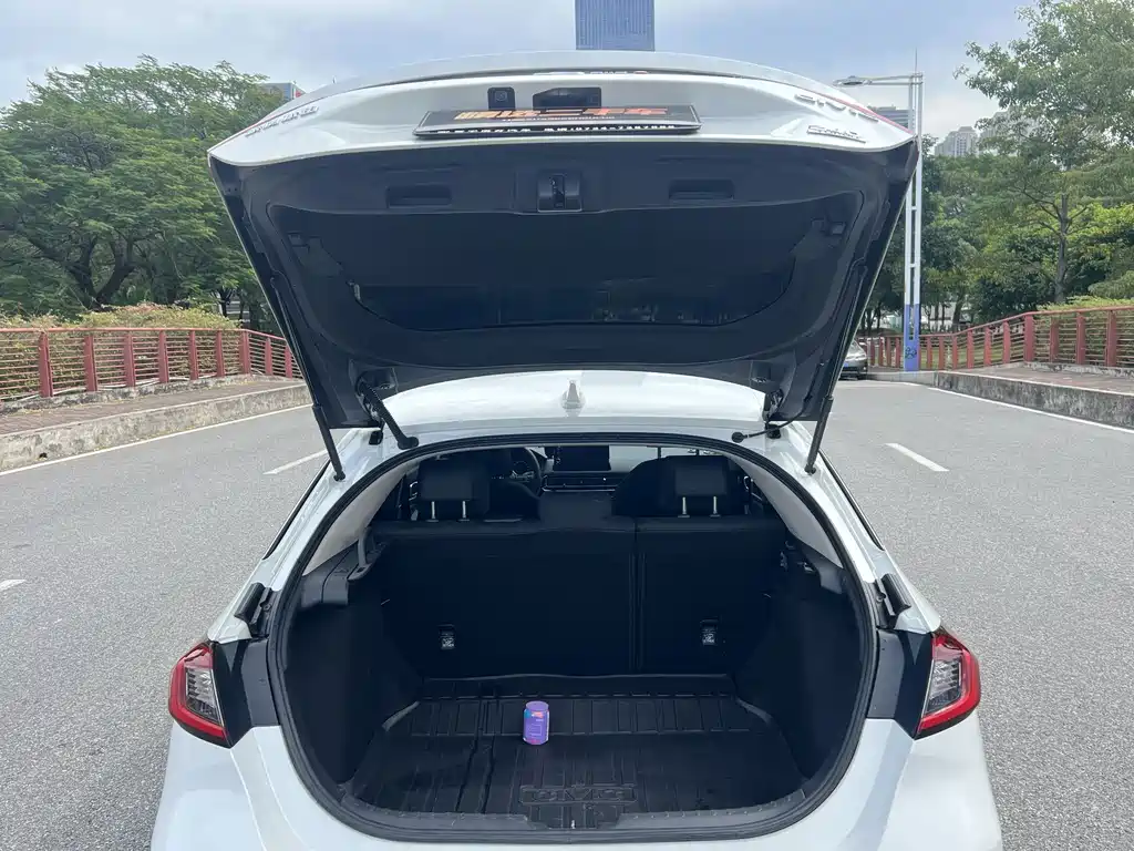 Civic HATCHBACK 240 TURBO CVT Extreme Leap
