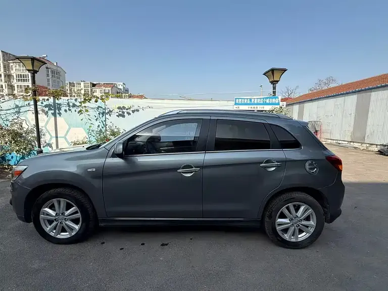 Mitsubishi ASX 2.0 L CVT 2 WD Luxury