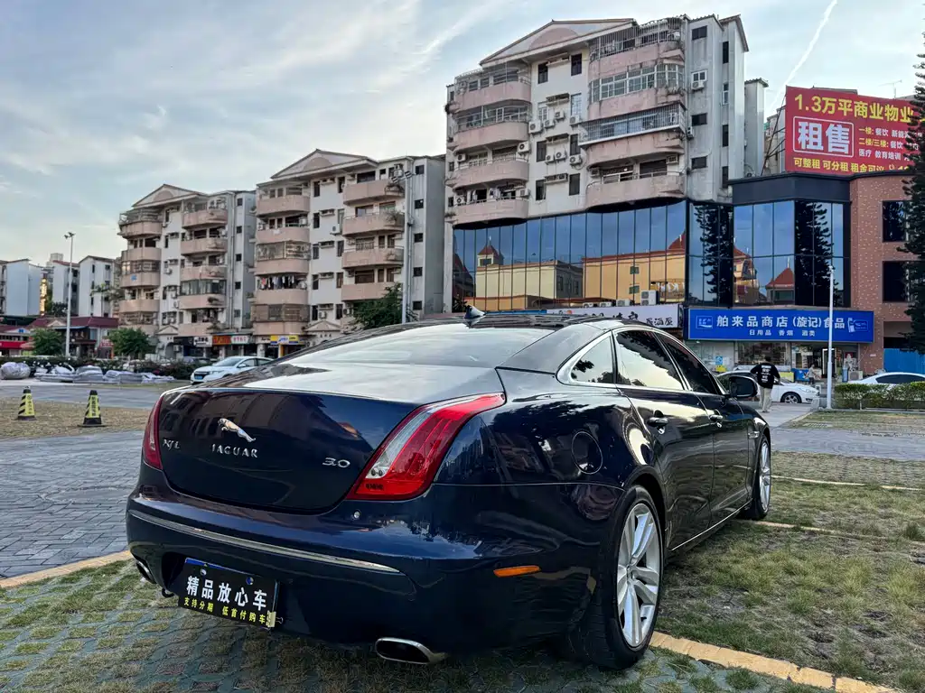 Jaguar XJ XJL 3.0 SC Cambridge Limited