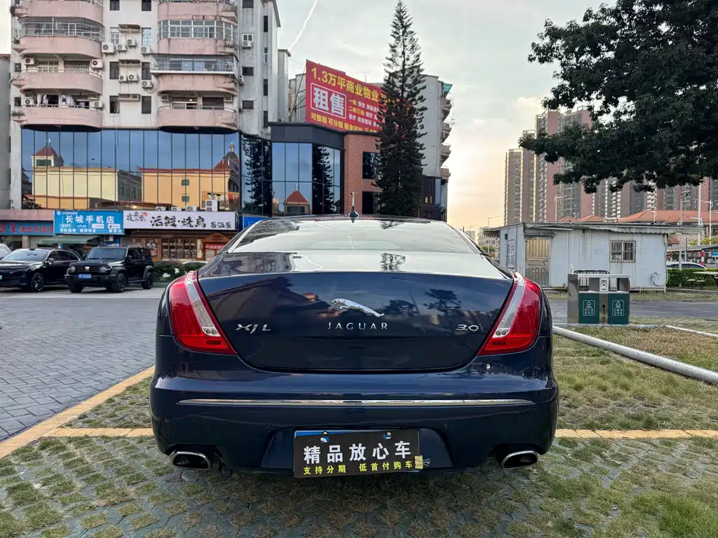 Jaguar XJ XJL 3.0 SC Cambridge Limited