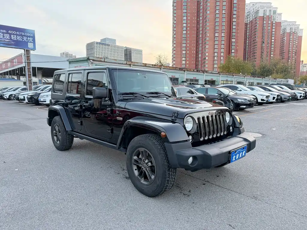 Wrangler 3.0 L Sahara 75 Anniversary Tribute