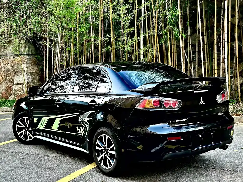 Lancer EX 1.8 L Manual Phantom
