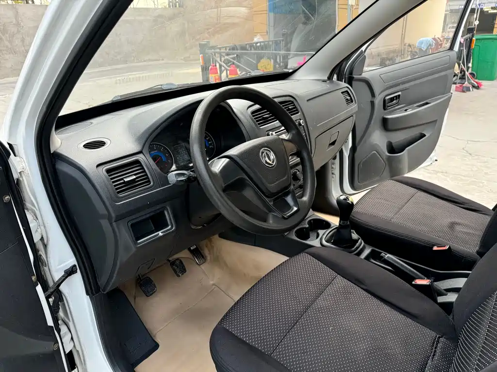 Fengguang 330 1.5 L Manual Comfort DK15-02