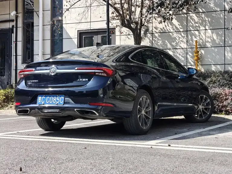 Buick LaCrosse 28 T Elite