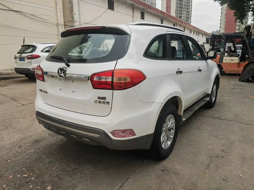 Yusheng S350 2.4 T Auto 4 WD Diesel Super Luxury 5-seat