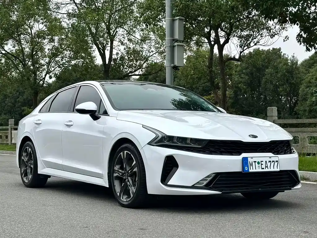 Kia K5 380 T GT-Line Distinguished Tech