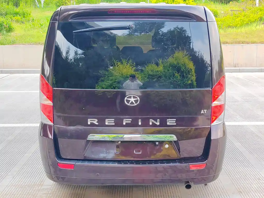 Refine M5 2.0 T Gasoline Auto Business