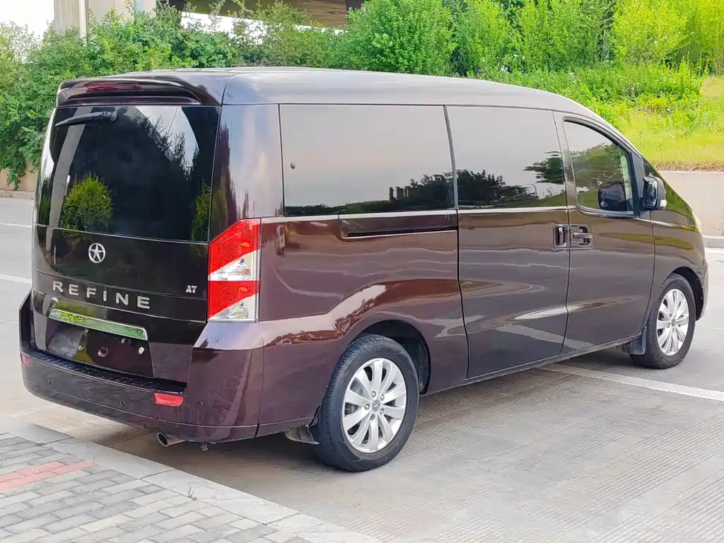 Refine M5 2.0 T Gasoline Auto Business