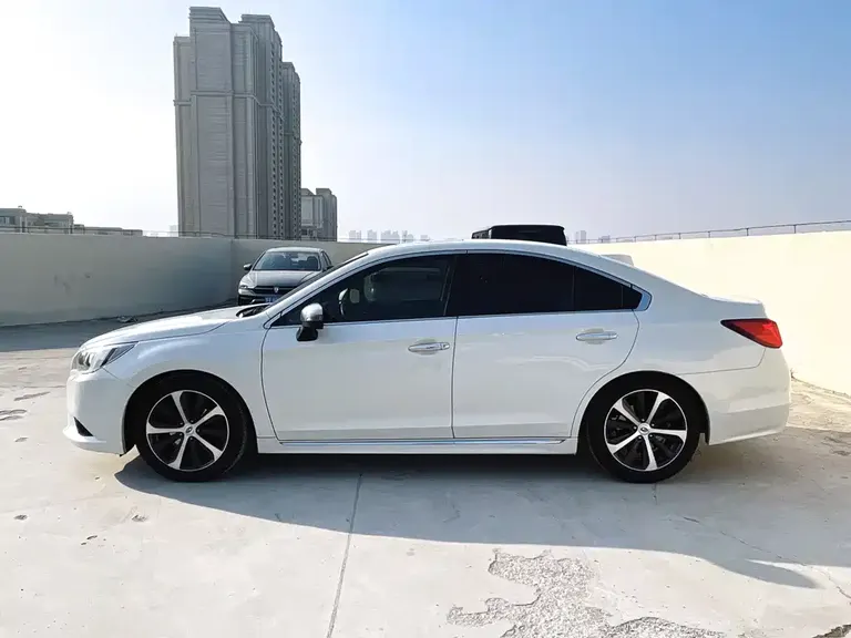 Subaru Legacy 2.5 i AWD Glory