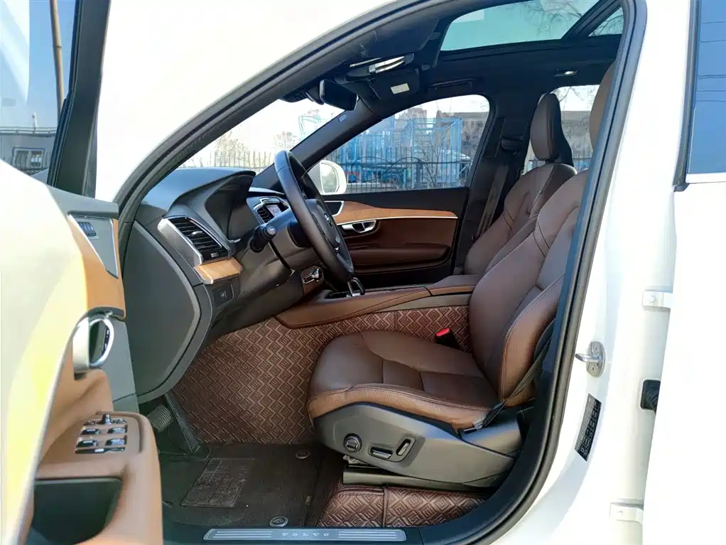 Volvo XC90 B6 Smart Ease Luxury 7-seat