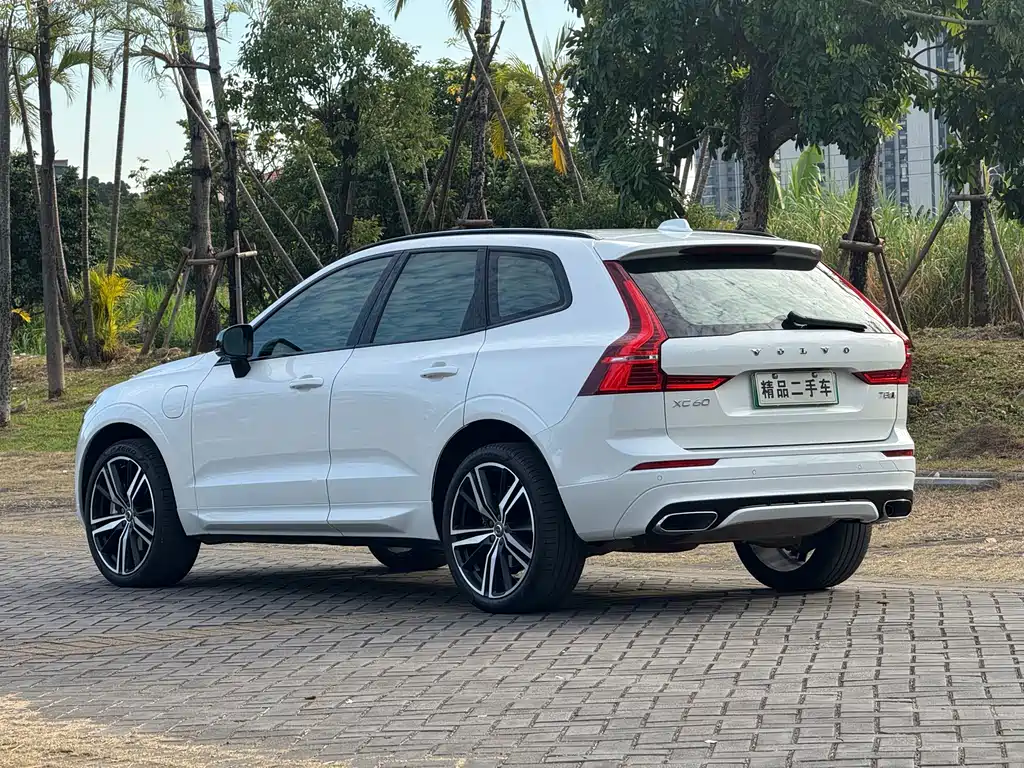 Volvo XC60 PHEV 沃尔沃XC60插电式混动 2020款 T8 E驱混动 智远运动版