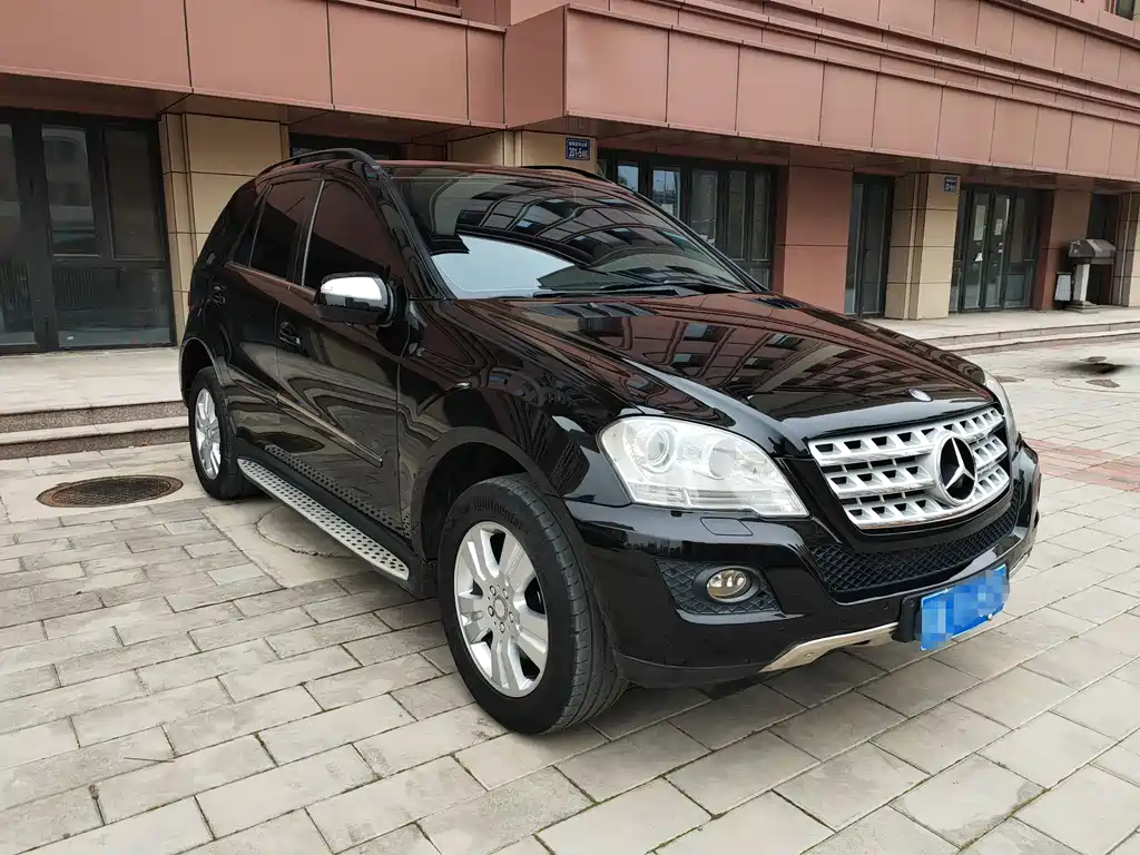 Mercedes-Benz M-Class ML 300 4 MATIC