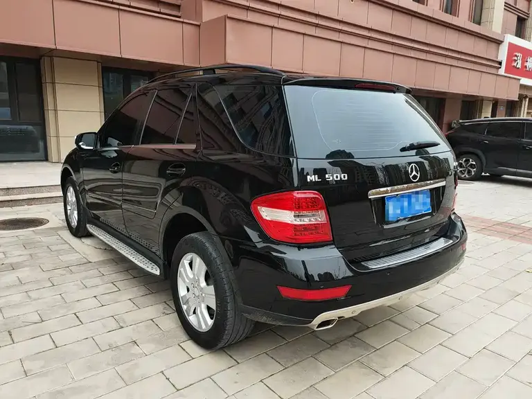 Mercedes-Benz M-Class ML 300 4 MATIC