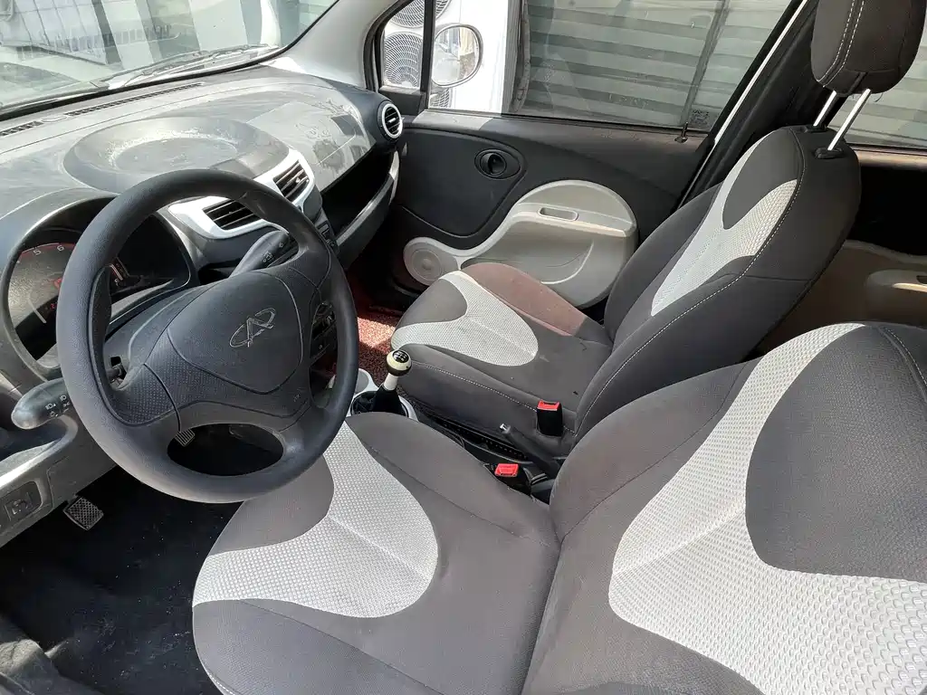 Chery QQ 奇瑞QQ 2013款 1.0 L 手动活力版