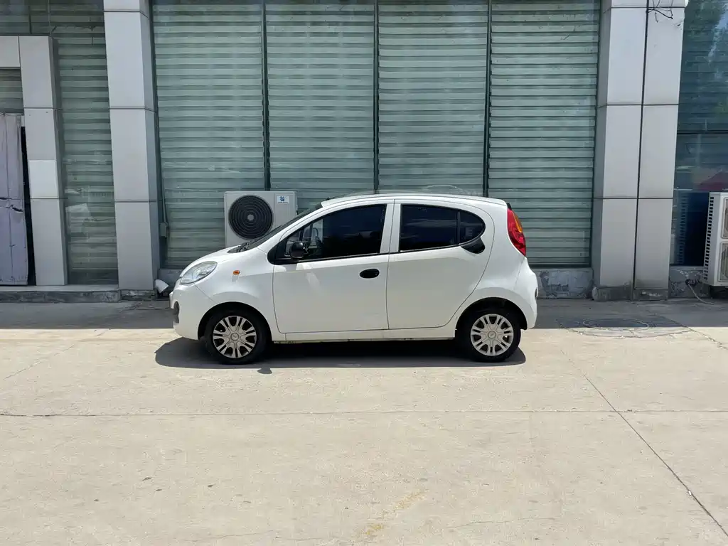 Chery QQ 奇瑞QQ 2013款 1.0 L 手动活力版