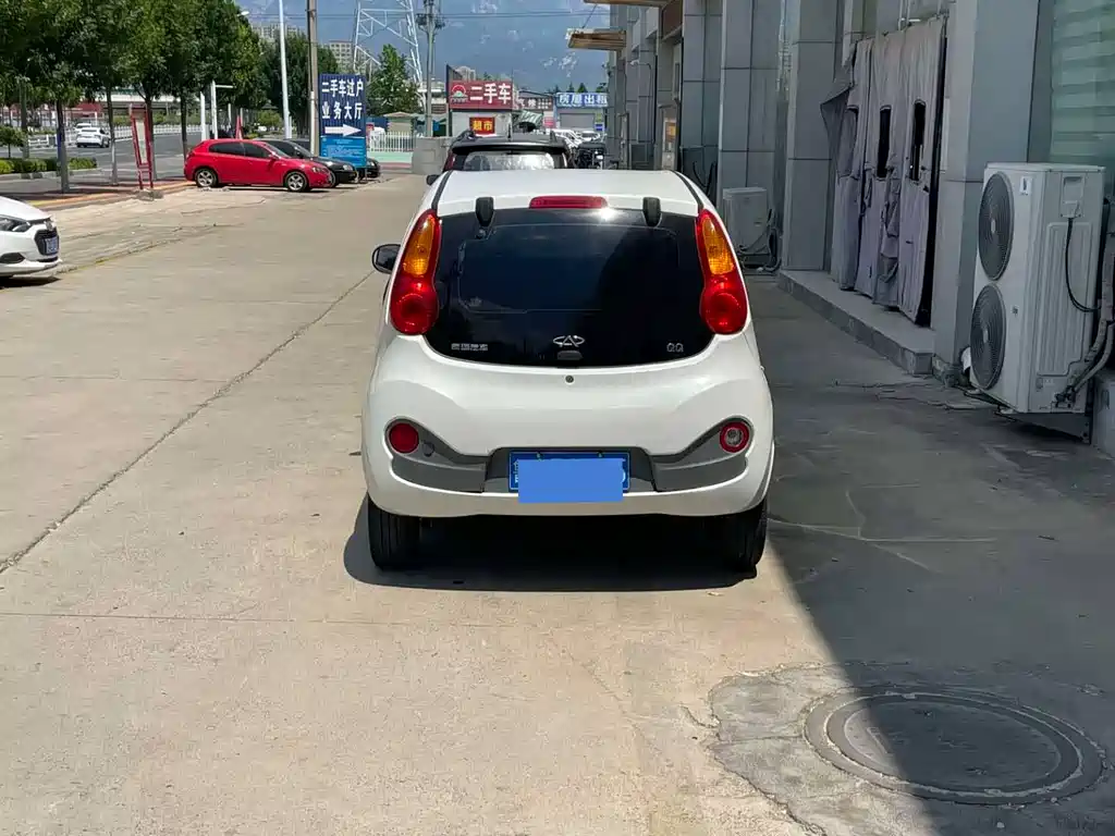 Chery QQ 奇瑞QQ 2013款 1.0 L 手动活力版