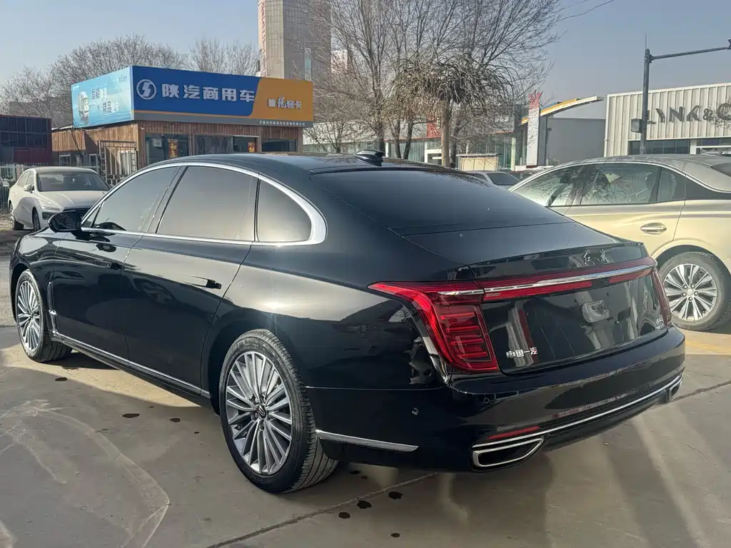 Hongqi H9 2.0 T Connected Flagship Enjoyment