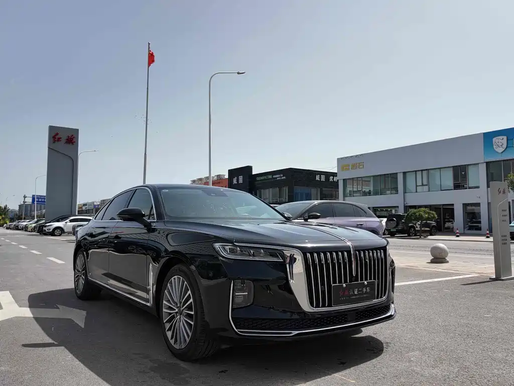 Hongqi H9 2.0 T Connected Flagship Enjoyment
