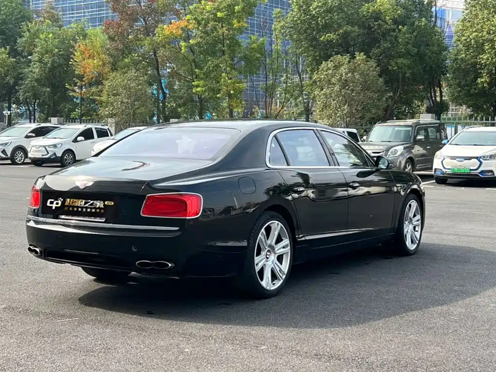 Flying Spur 4.0 T V8 Standard