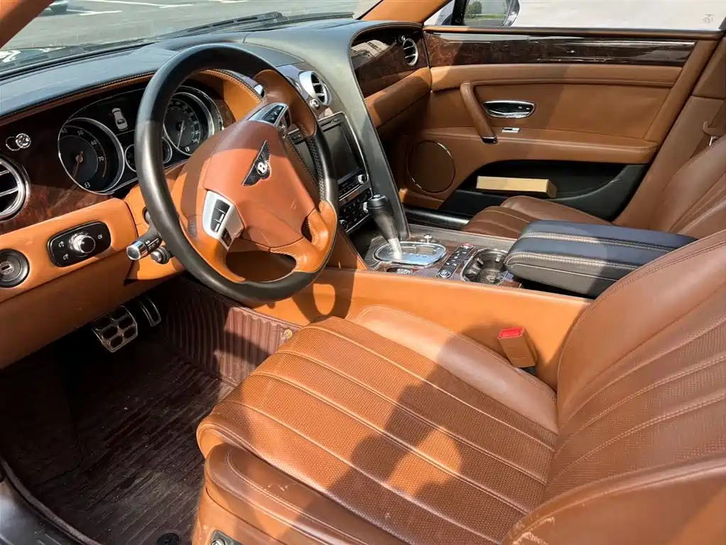Flying Spur 4.0 T V8 Standard