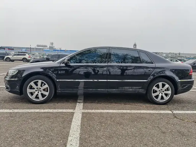 Volkswagen Phaeton 3.0 L Smart Enjoyment