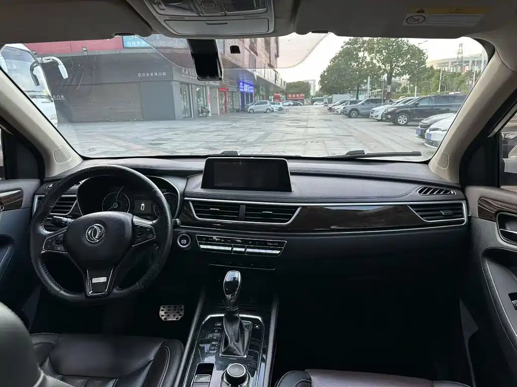 Fengguang 580 1.5 T CVT Comfort