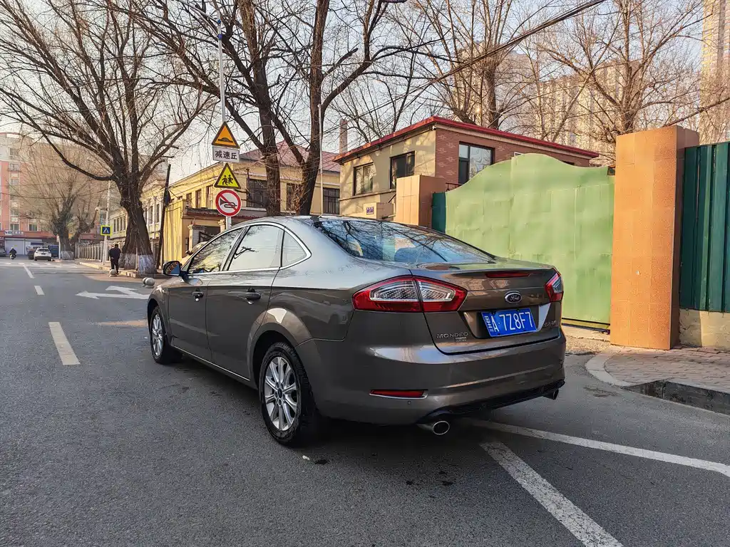 Mondeo (Zhisheng) 2.3 L Fashion