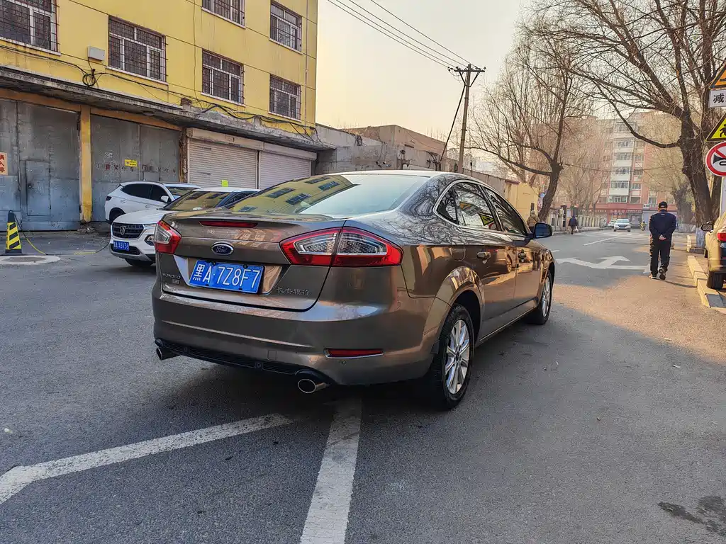 Mondeo (Zhisheng) 2.3 L Fashion