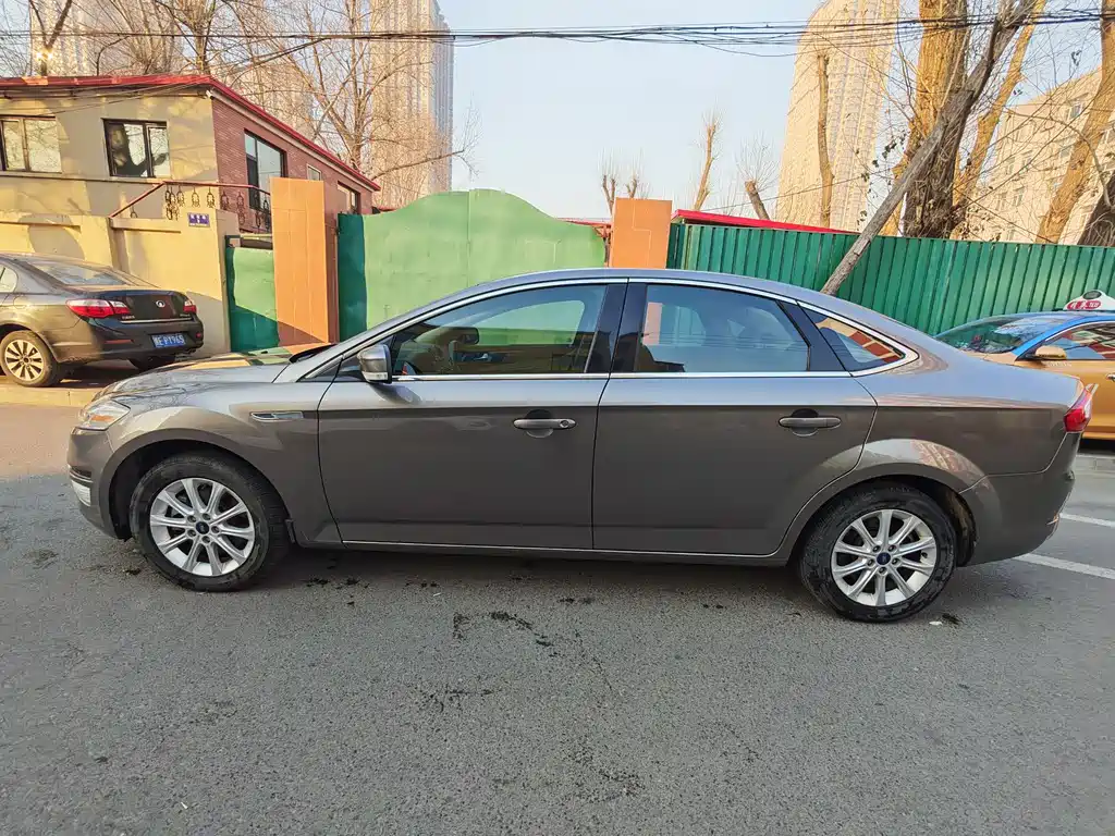 Mondeo (Zhisheng) 2.3 L Fashion