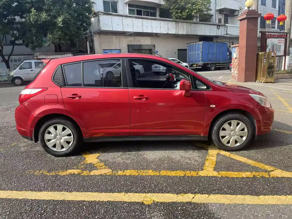 Venucia R50 1.6 L Auto Fashion