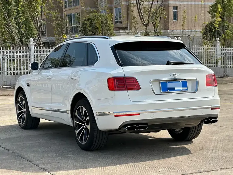 Bentley Bentayga 4.0 T V8