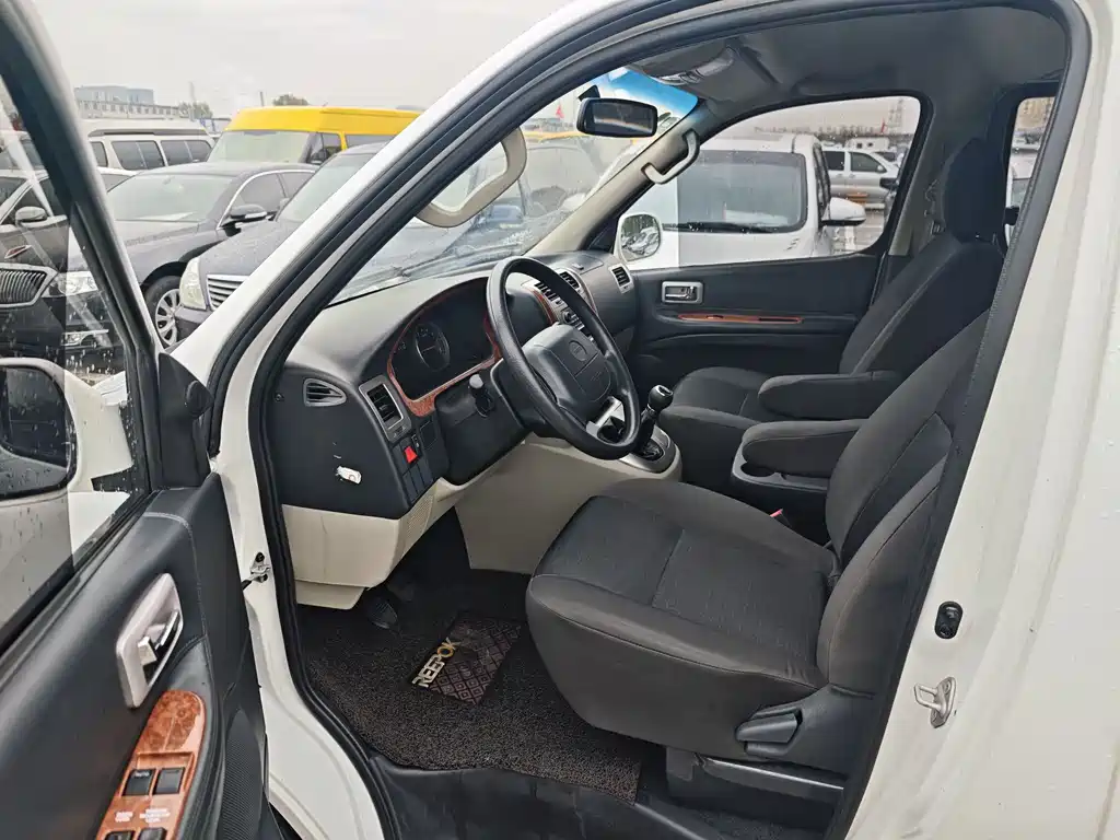 Grace 2.0 L Express Luxury