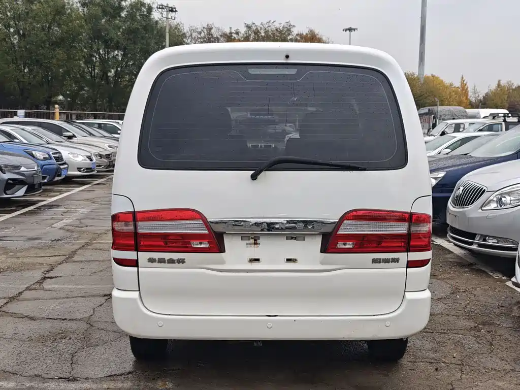 Grace 2.0 L Express Luxury