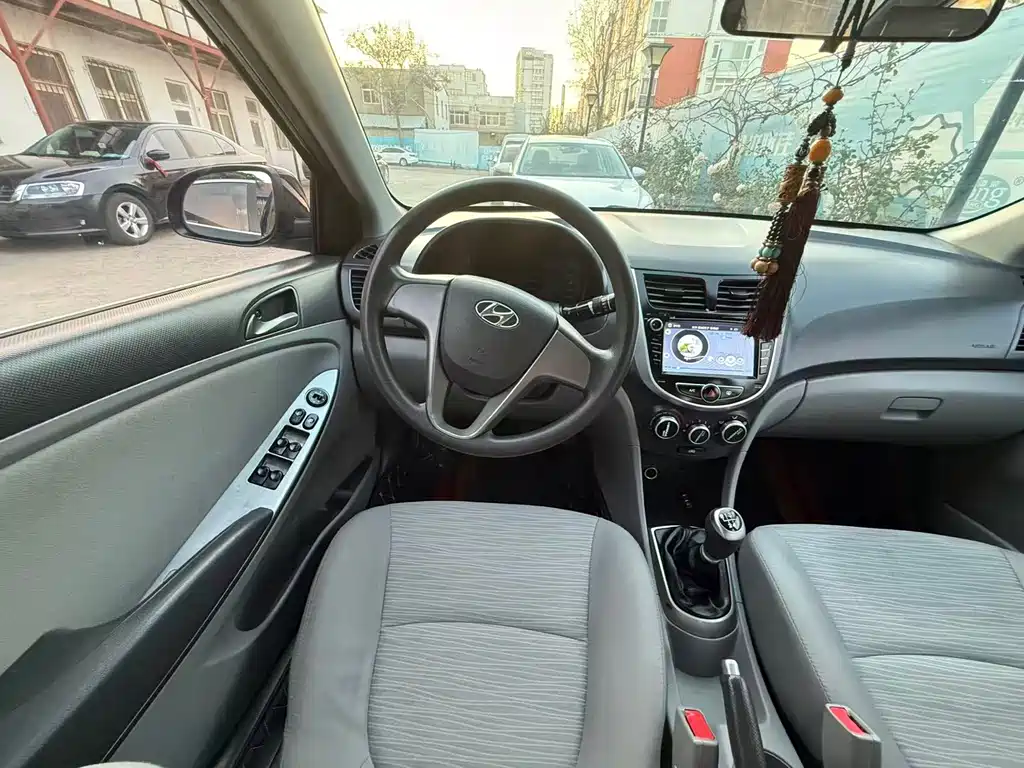 Accent 1.4 L Manual Intelligent GLS
