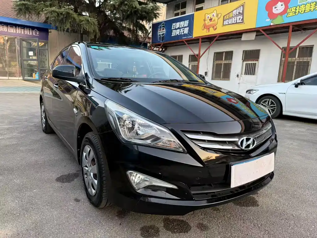 Accent 1.4 L Manual Intelligent GLS