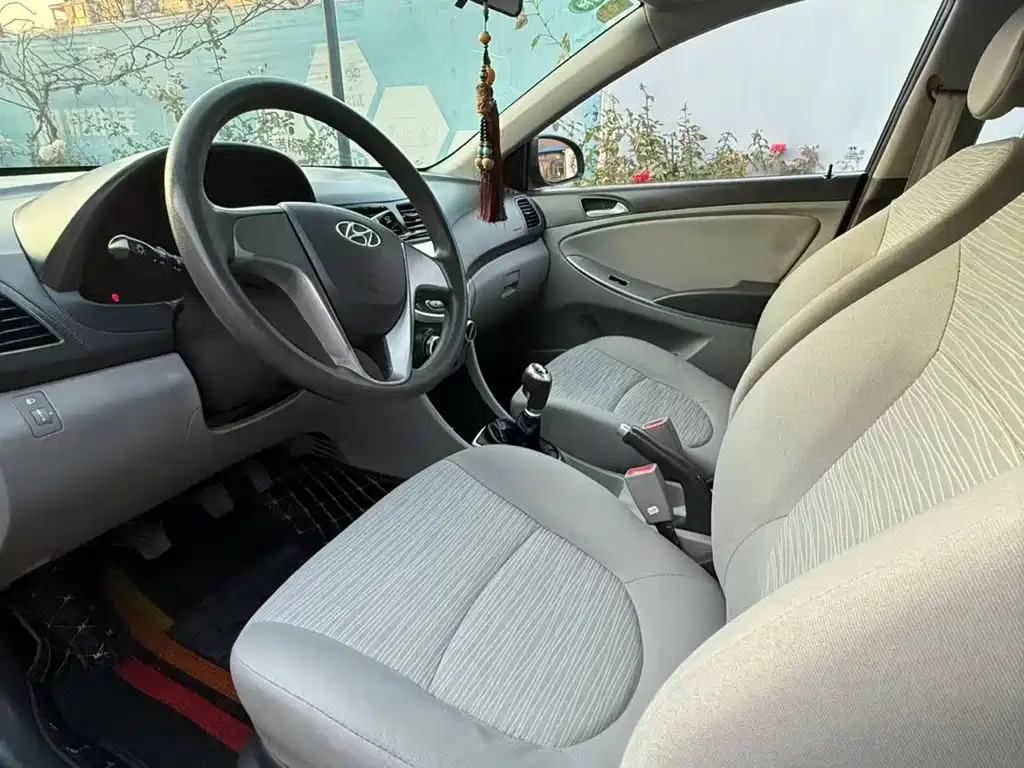 Accent 1.4 L Manual Intelligent GLS