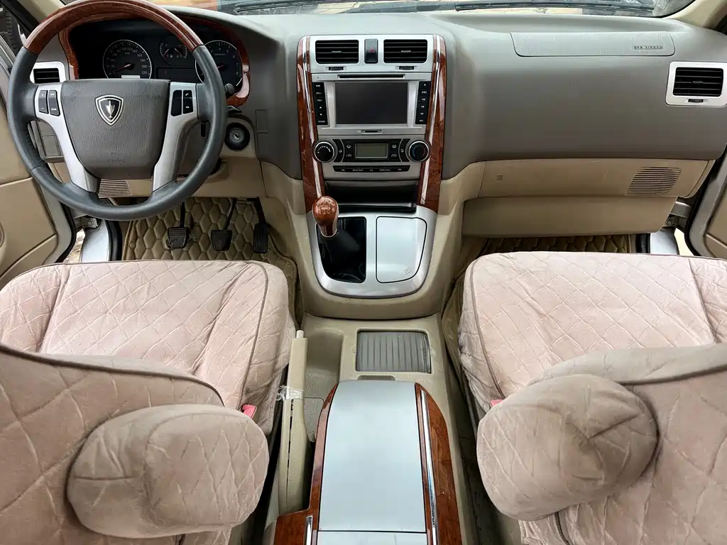 Grace 2.7 L-3 Gen Royal Leading Luxury LWB 9-seat9-seat2 TR