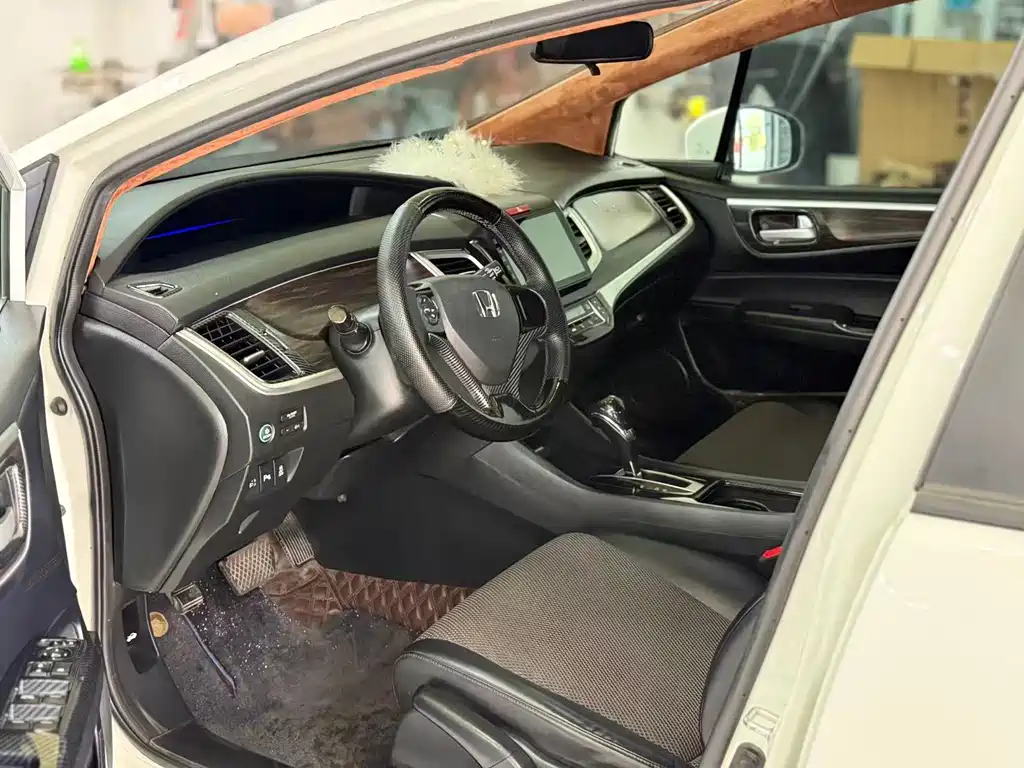 Jade 1.8 L Auto Comfort 5-seat