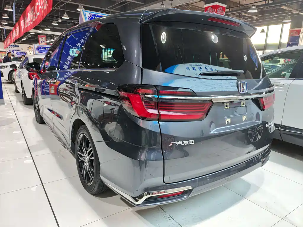 Odyssey 2.0 L e:HEV Sharp· Shine Enjoyment