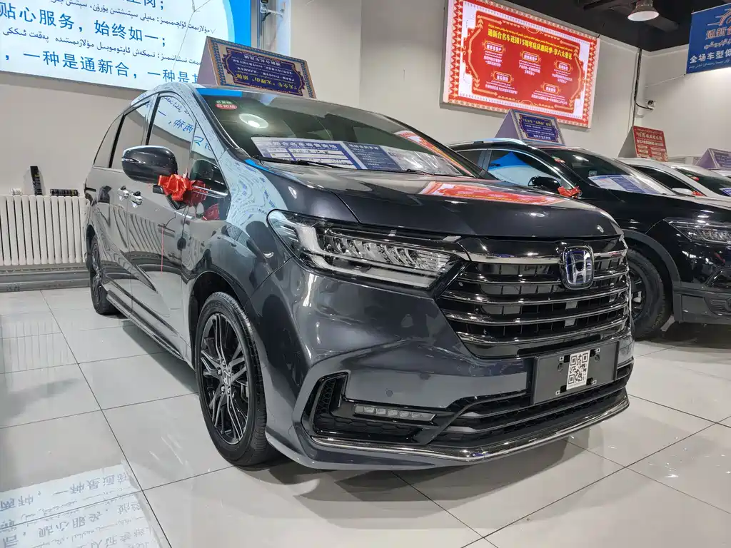 Odyssey 2.0 L e:HEV Sharp· Shine Enjoyment