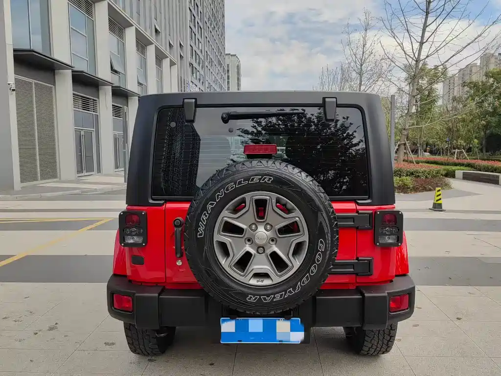 Wrangler 3.0 L Sahara 75 Anniversary Tribute