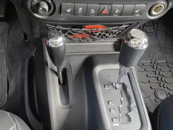 Wrangler 3.0 L Sahara 75 Anniversary Tribute